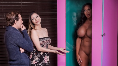 Sybil Stallone & Tyler Nixon – Anal with  human doll (September 29, 2019)